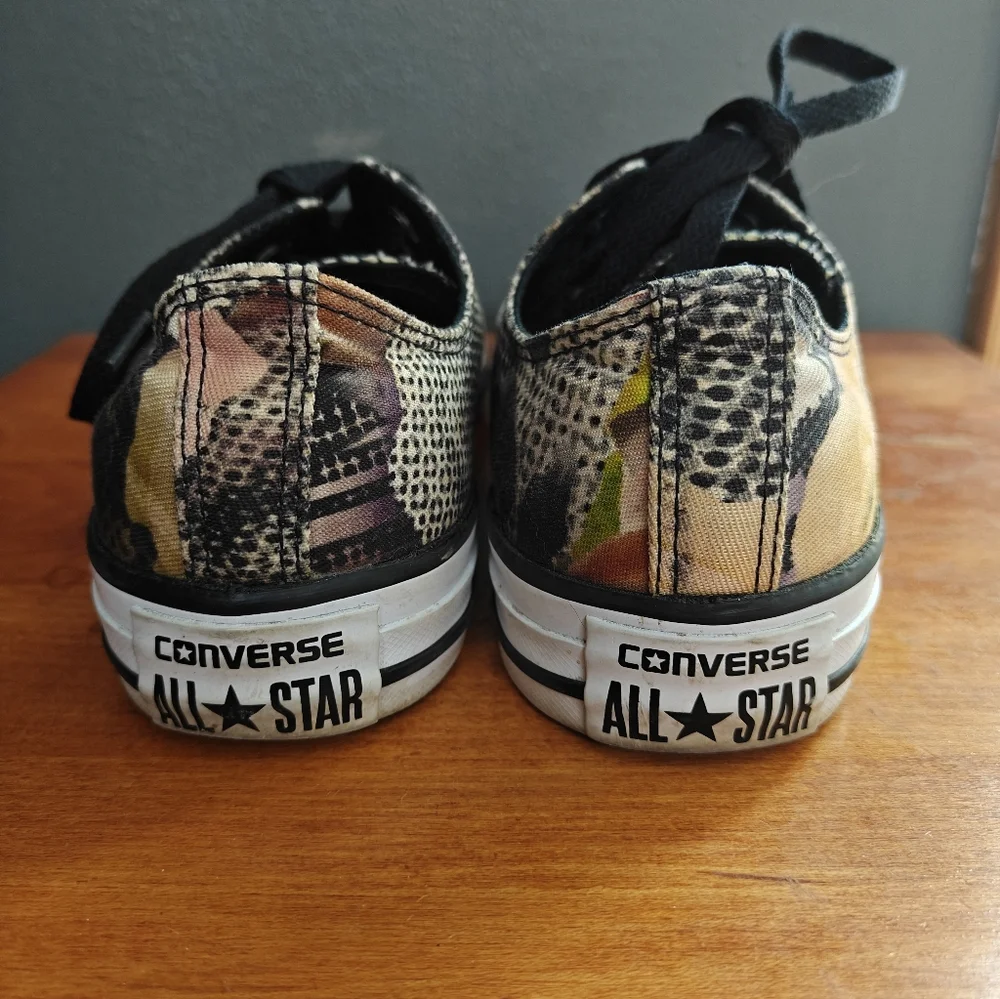 Converse Chuck Taylor Ox Sneakers 7.5 - Picture 3 of 6